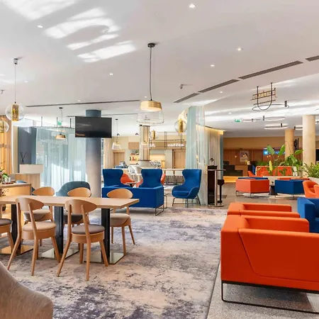 Wyndham Old Town Hotel 4*