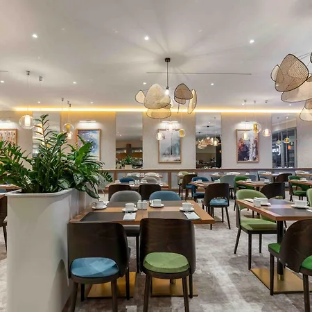 Wyndham Old Town Hotel