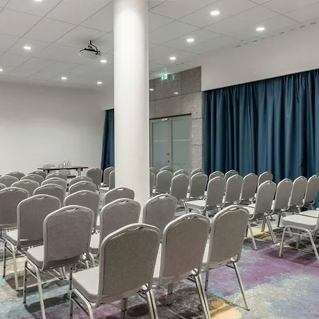 Hotel Wyndham Old Town 4*