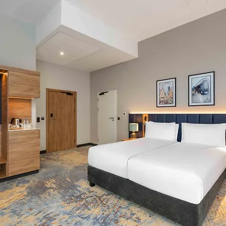 Wyndham Old Town Hotel