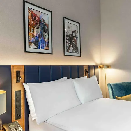 Wyndham Old Town Hotel
