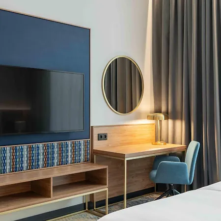Wyndham Old Town Hotel 4*
