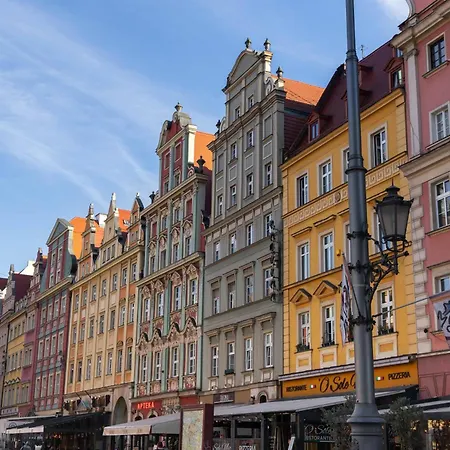Wyndham Old Town Hotel