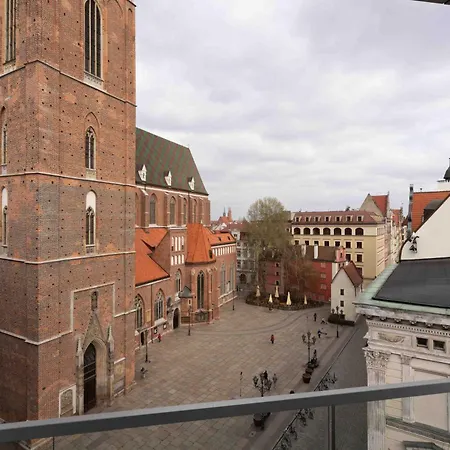 Wyndham Old Town 4*