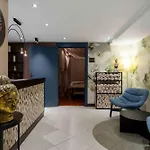 מלון Wyndham Old Town 4*