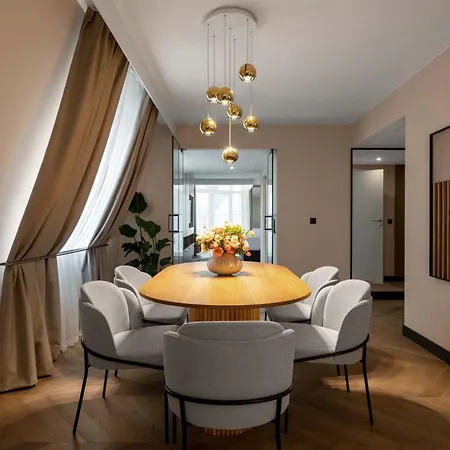 Ξενοδοχείο Wyndham Old Town 4*