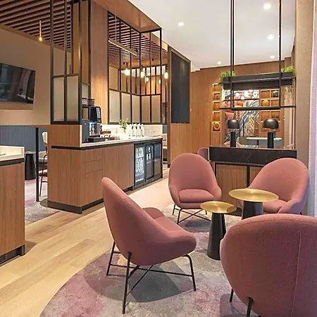 Wyndham Old Town 4*