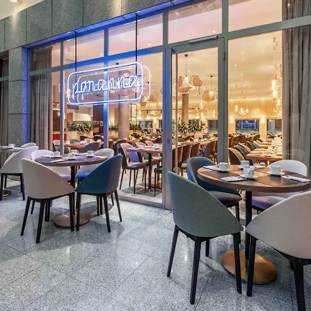 Hotel Wyndham Old Town 4*